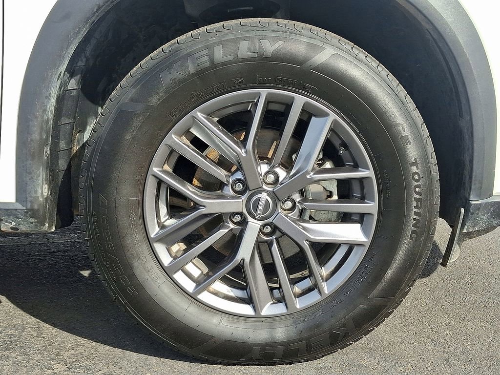 Used 2024 Nissan Rogue S image 8