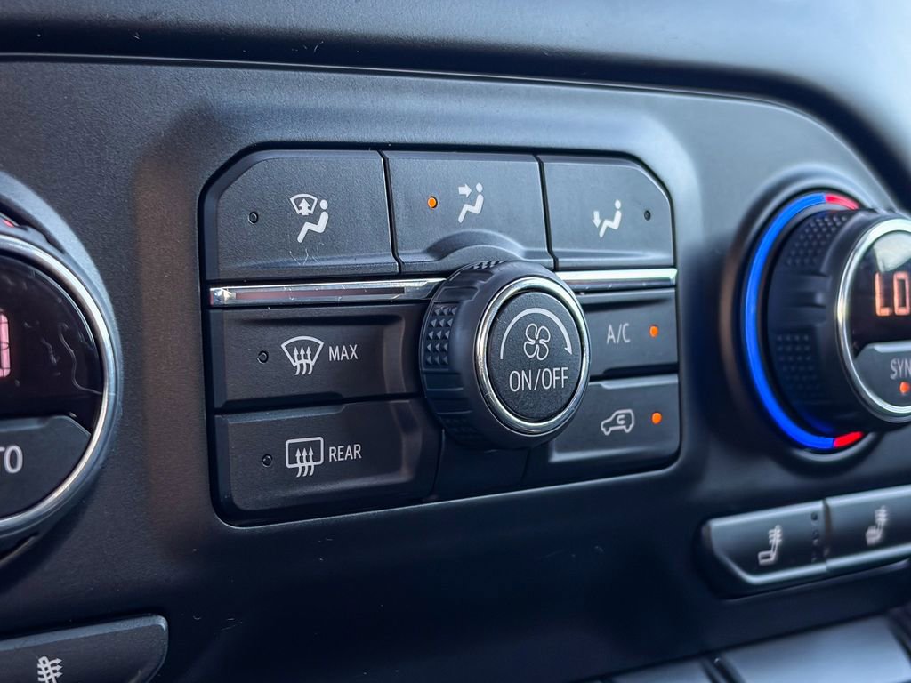 Certified 2021 Chevrolet Silverado 1500 LT image 30