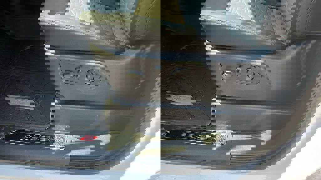 New 2025 Chevrolet Silverado 1500 ZR2 w/ Technology Package image 14