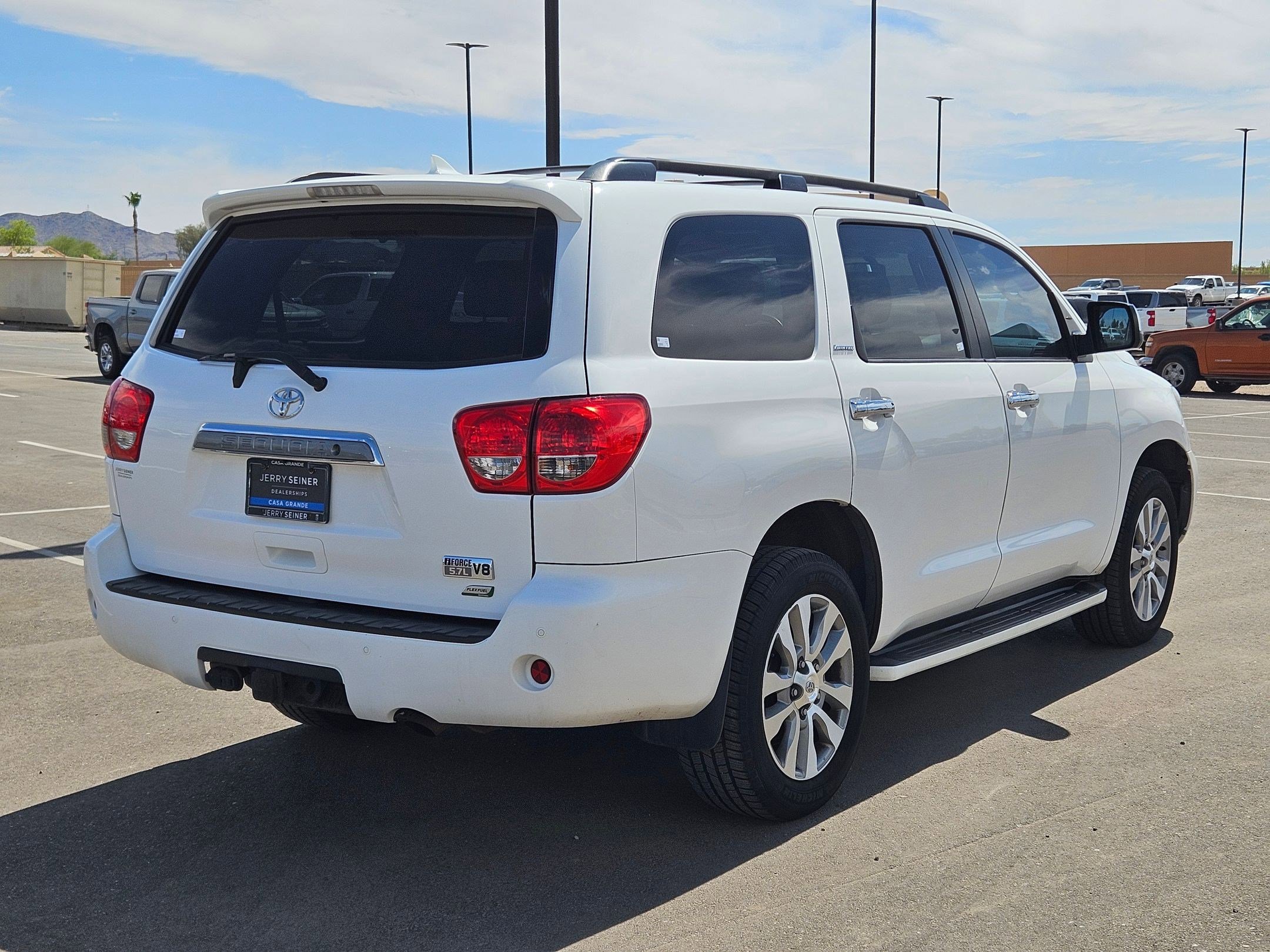 Used 2015 Toyota Sequoia Limited AWD/4WD image 5
