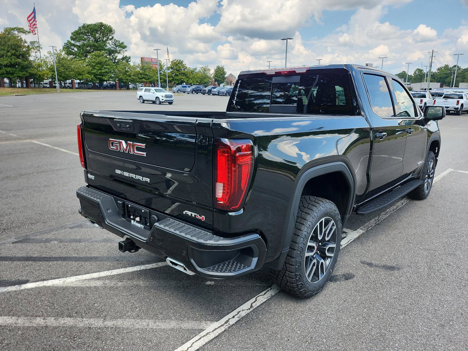 New 2026 GMC Sierra 1500 AT4 w/ AT4 Premium Package image 3