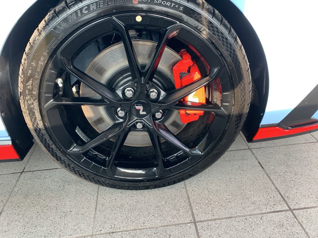 New 2025 Hyundai Elantra N image 17