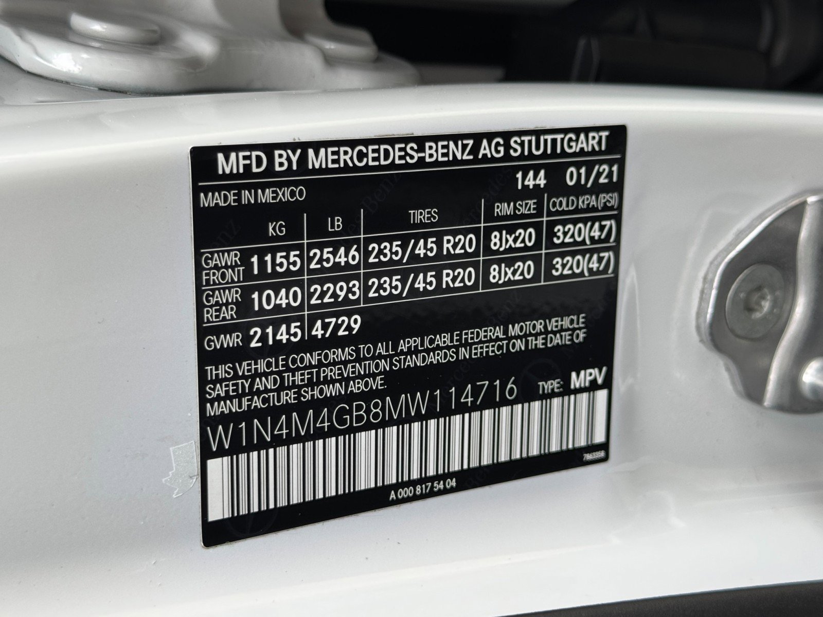 Used 2021 Mercedes-Benz GLB 250 w/ AMG Line image 45
