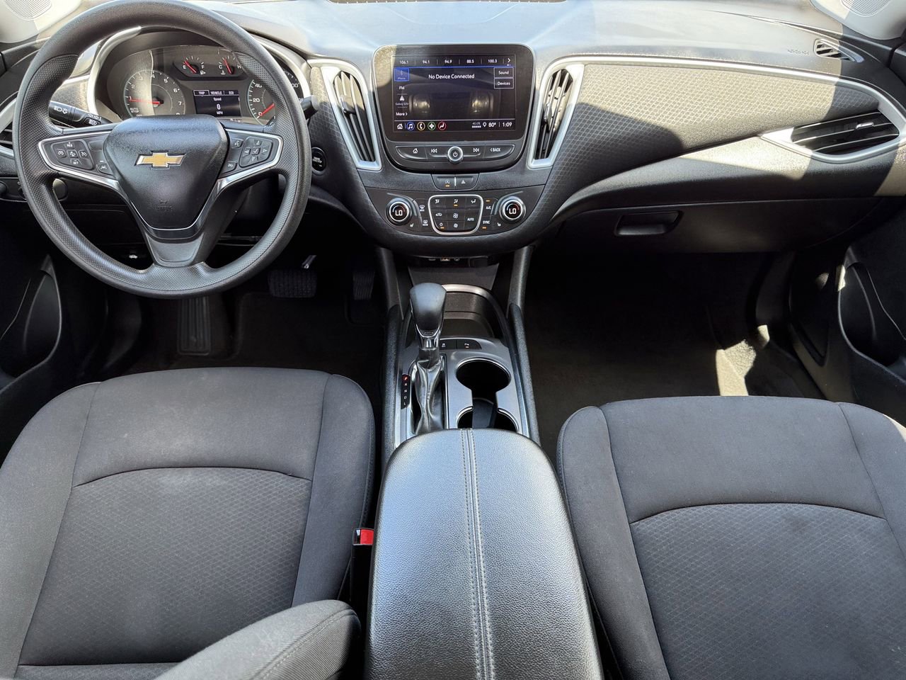 Used 2024 Chevrolet Malibu LT FWD image 17