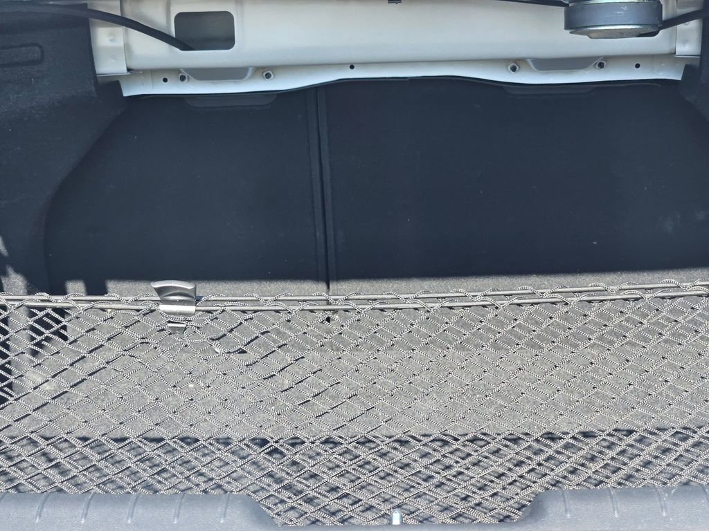 Used 2025 Hyundai Elantra Limited image 25