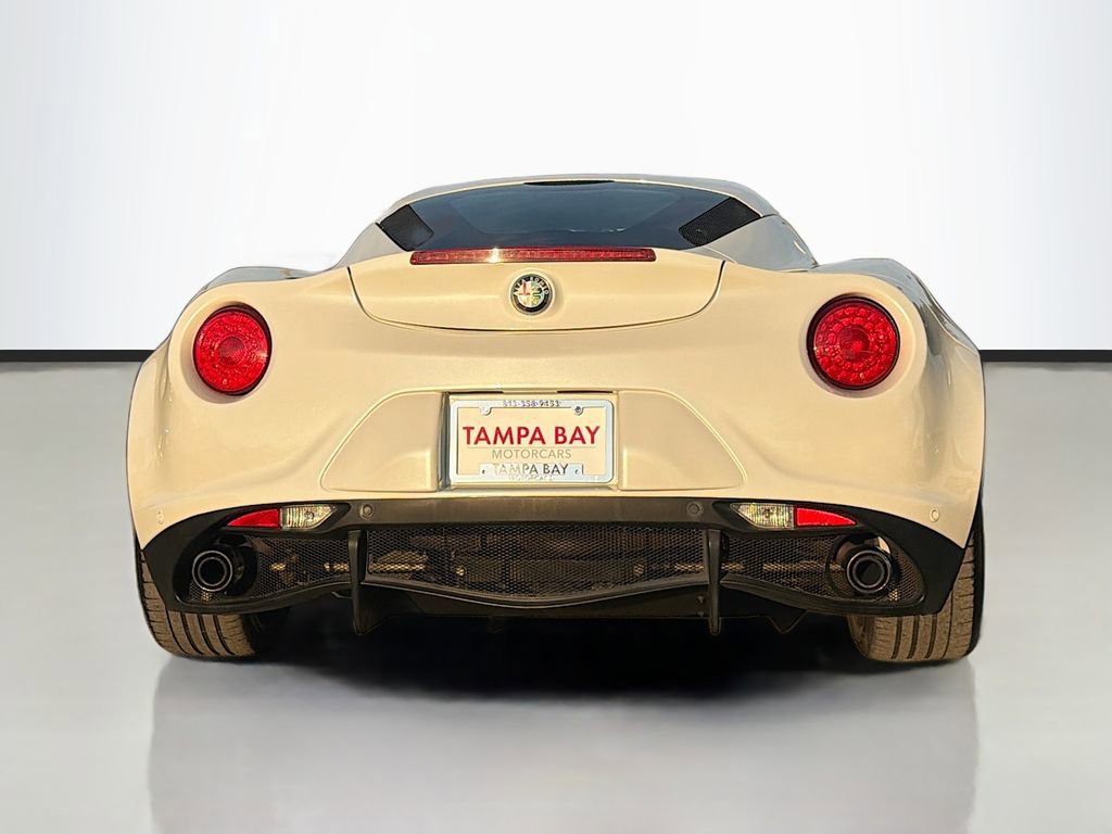 Used 2016 Alfa Romeo 4C Coupe w/ Convenience Group - Coupe image 4