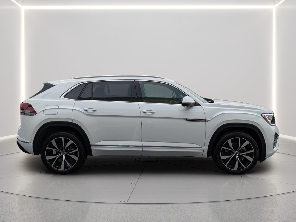 New 2026 Volkswagen Atlas Cross Sport SEL Premium R-Line AWD/4WD image 11