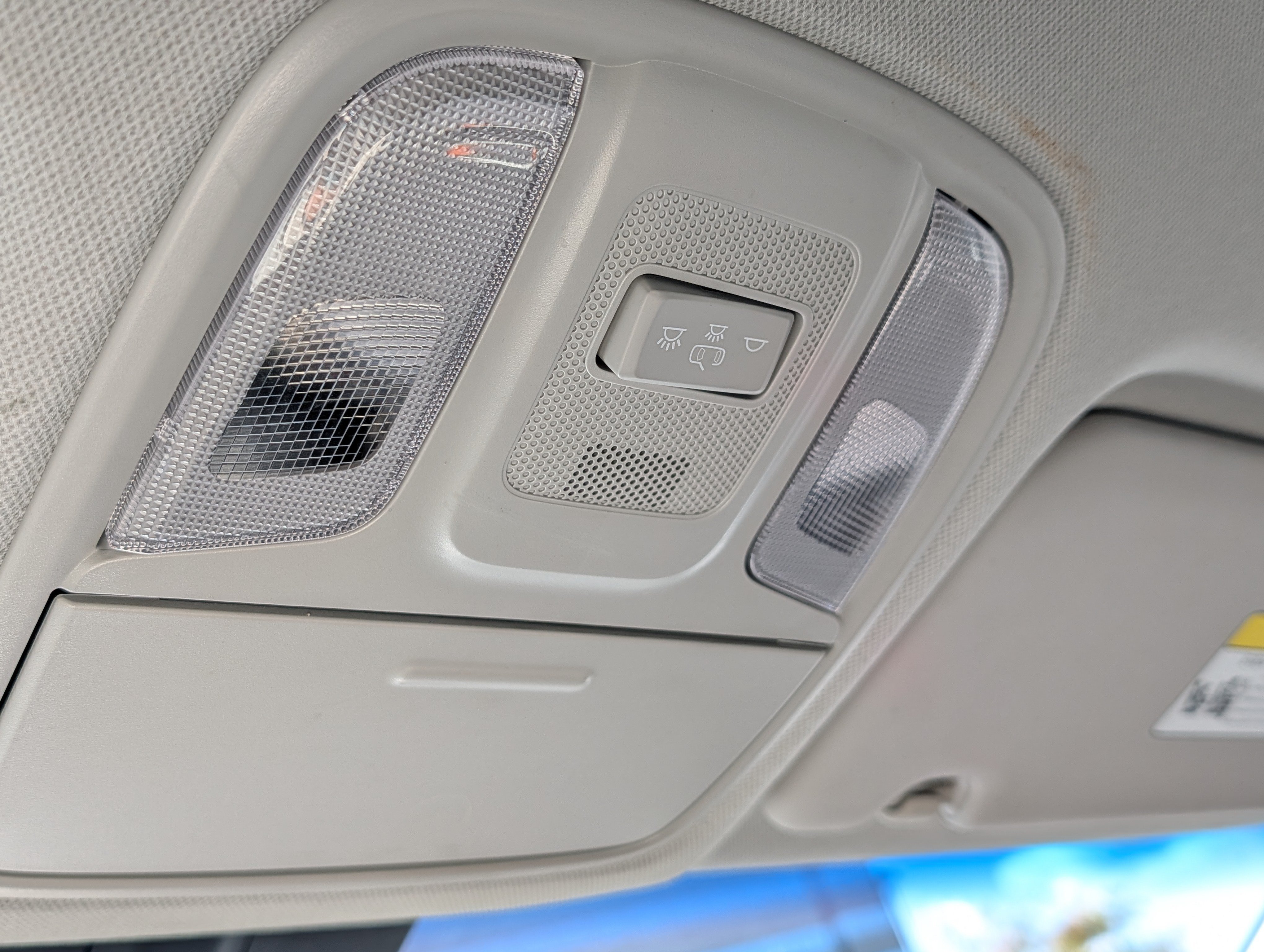 Certified 2022 Kia Niro LXS w/ Digital Cluster Package FWD image 32
