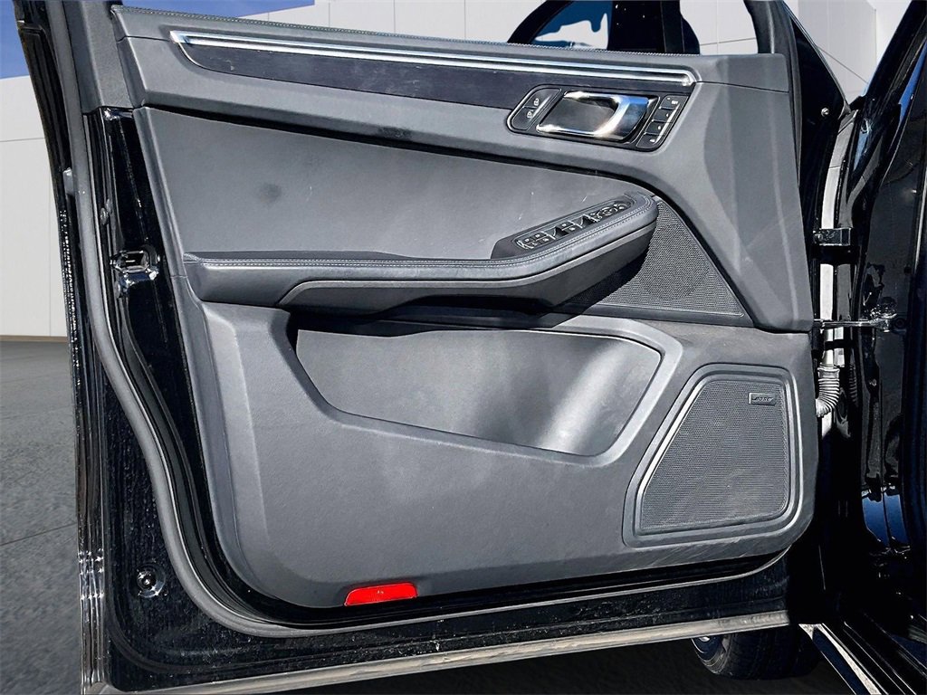 Used 2021 Porsche Macan GTS image 19