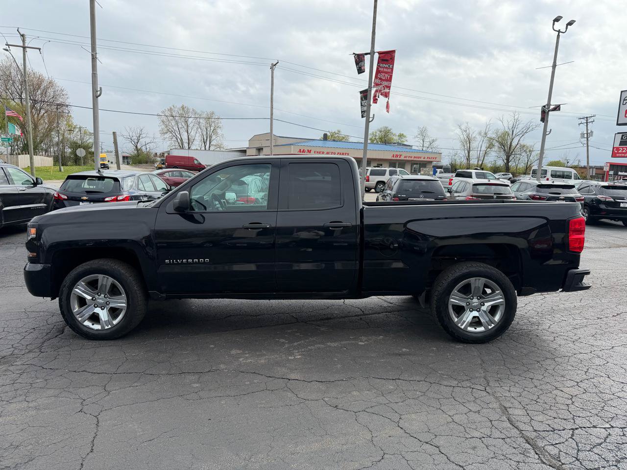 Used 2016 Chevrolet Silverado 1500 Custom w/ Custom Convenience Package AWD/4WD image 4
