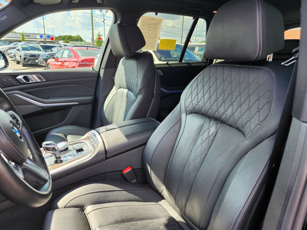 Used 2021 BMW X5 M50i w/ Executive Package AWD/4WD image 8
