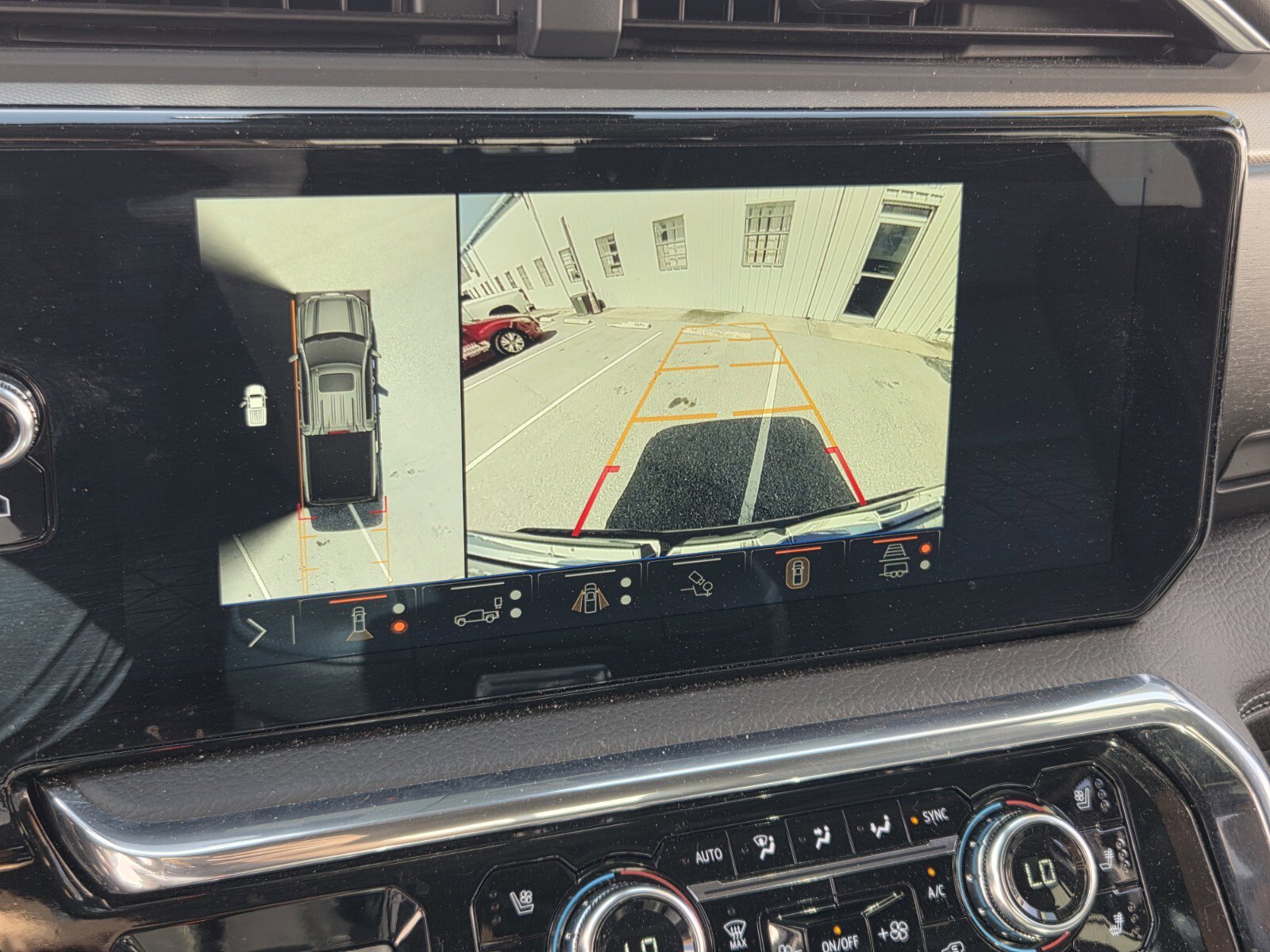 Used 2025 GMC Sierra 1500 Denali RWD image 26