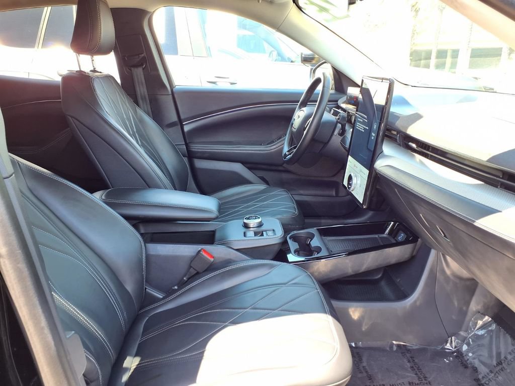 Used 2023 Ford Mustang Mach-E Select RWD image 6