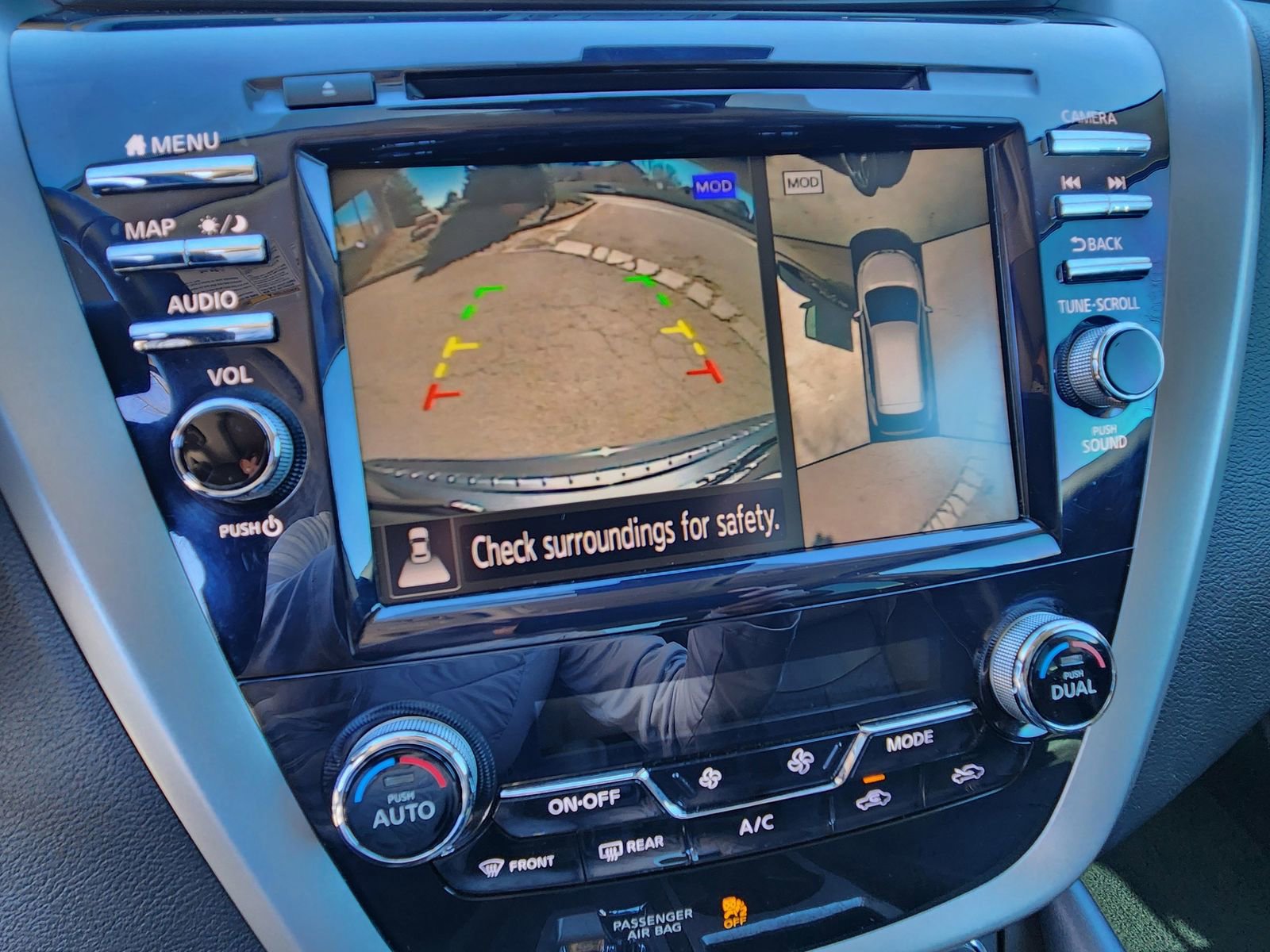 Used 2020 Nissan Murano Platinum w/ Cargo Package image 24