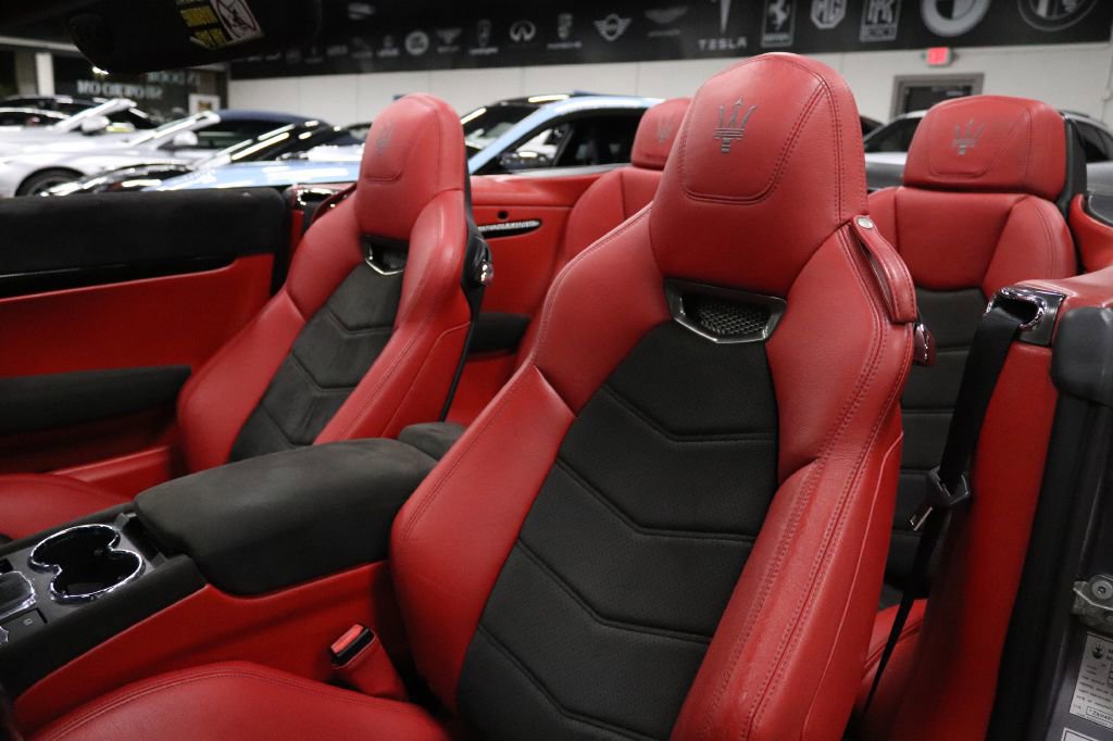 Used 2016 Maserati GranTurismo Sport image 18