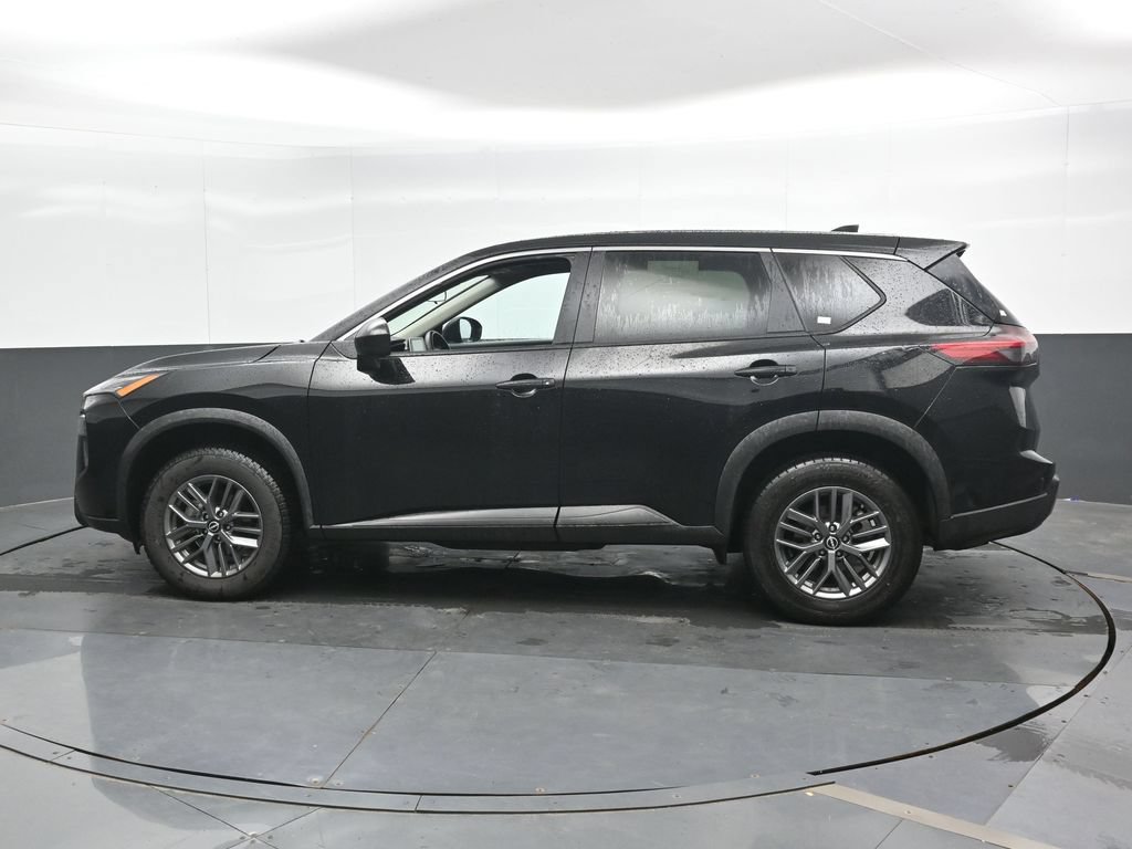 Used 2024 Nissan Rogue S AWD/4WD image 9