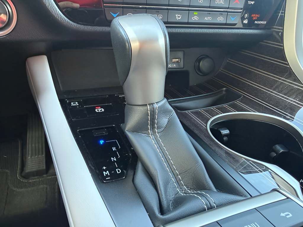 Used 2021 Lexus RX 350 FWD w/ Luxury Package image 31