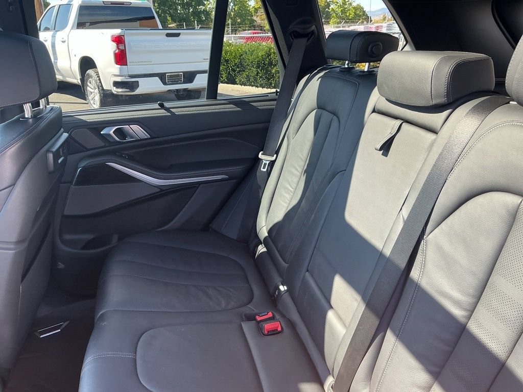 Used 2020 BMW X5 M50i w/ Executive Package AWD/4WD image 24