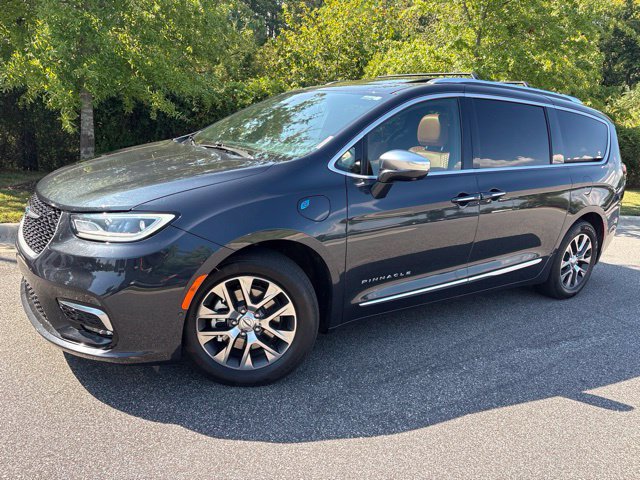 Used 2021 Chrysler Pacifica Pinnacle