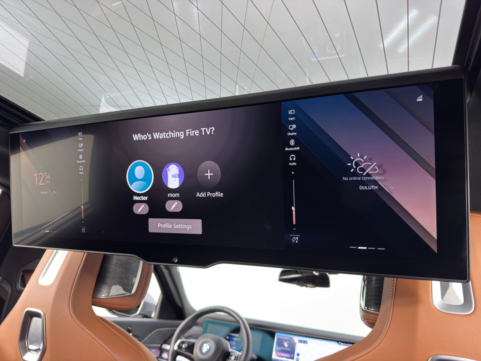 Used 2024 BMW i7 xDrive60 w/ Premium Package image 44