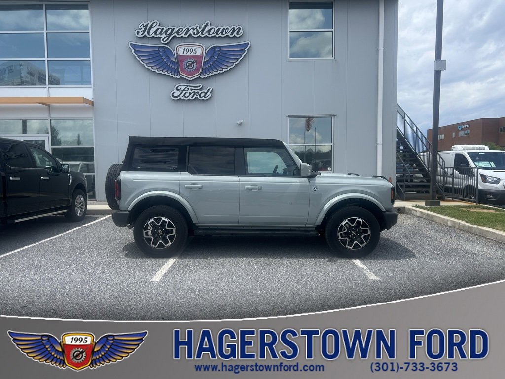 Certified 2024 Ford Bronco Outer Banks image 1