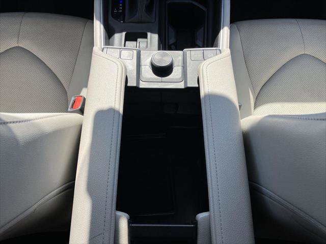 Certified 2024 Toyota Grand Highlander AWD image 21