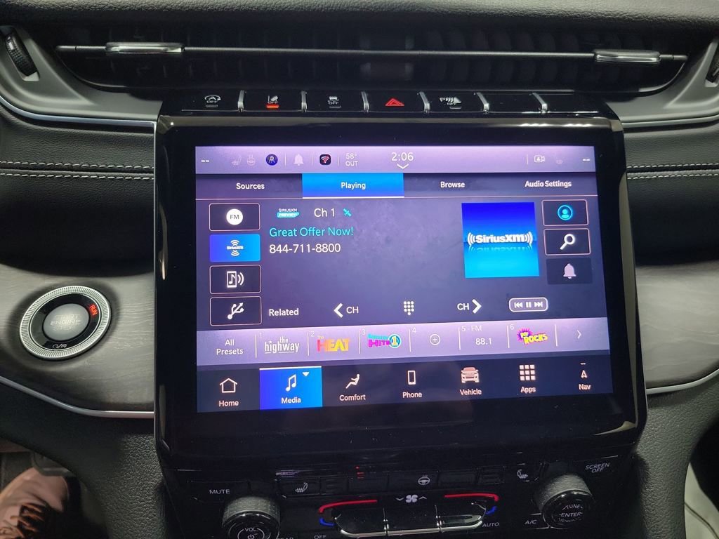 New 2025 Jeep Grand Cherokee L Limited w/ Black Appearance Package image 20