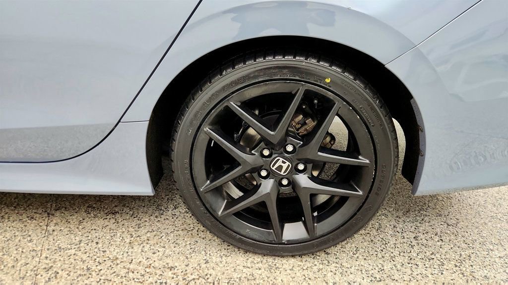 Used 2023 Honda Civic Sport image 9