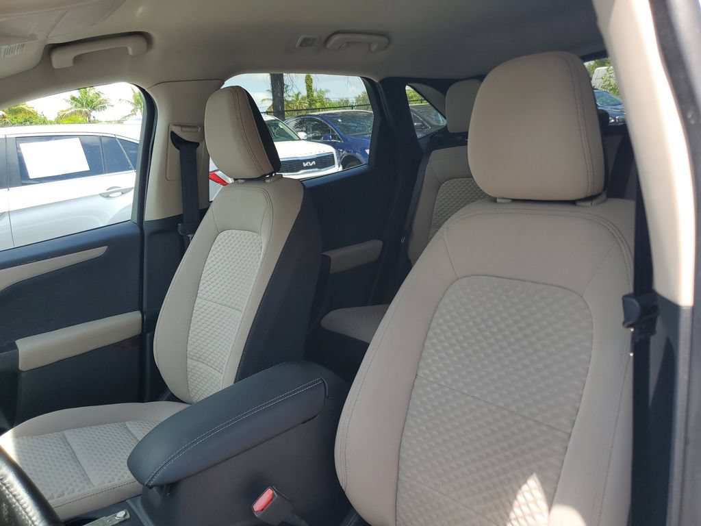 Used 2020 Ford Escape SE Sport FWD image 21