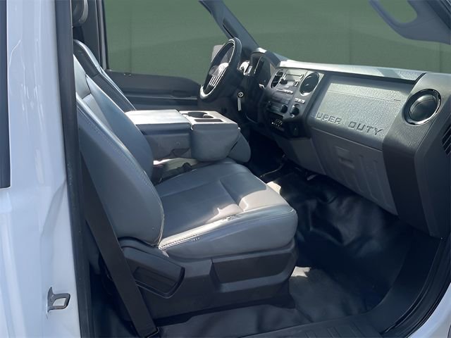 Used 2011 Ford F550 4x4 Regular Cab Super Duty w/ Payload Upgrade Pkg image 15