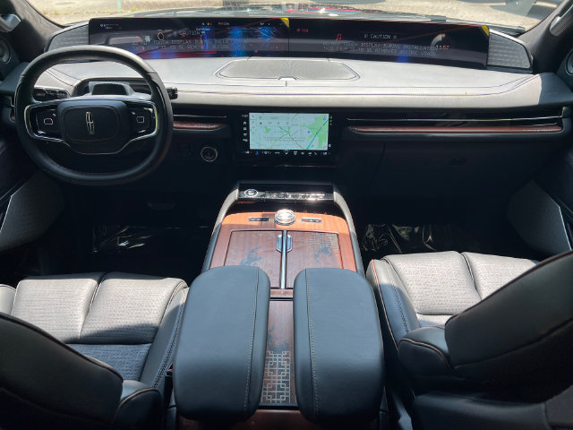 New 2027 Lincoln Navigator L Black Label AWD/4WD image 27