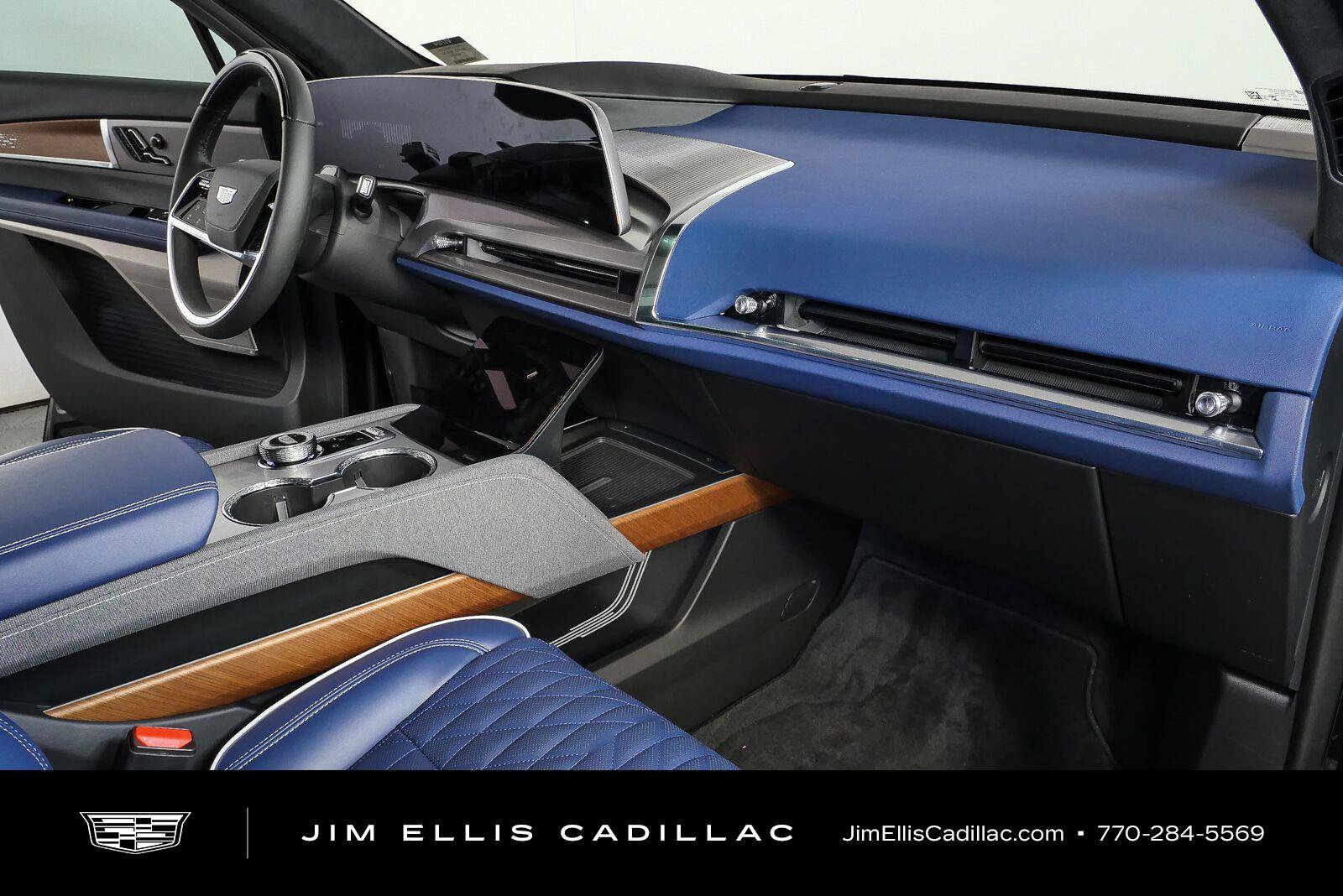 New 2026 Cadillac Vistiq Premium Luxury AWD/4WD image 23