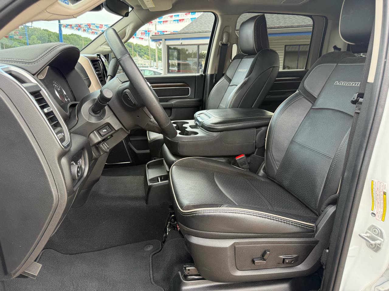 Used 2024 RAM 2500 Laramie w/ Safety Group AWD/4WD image 8