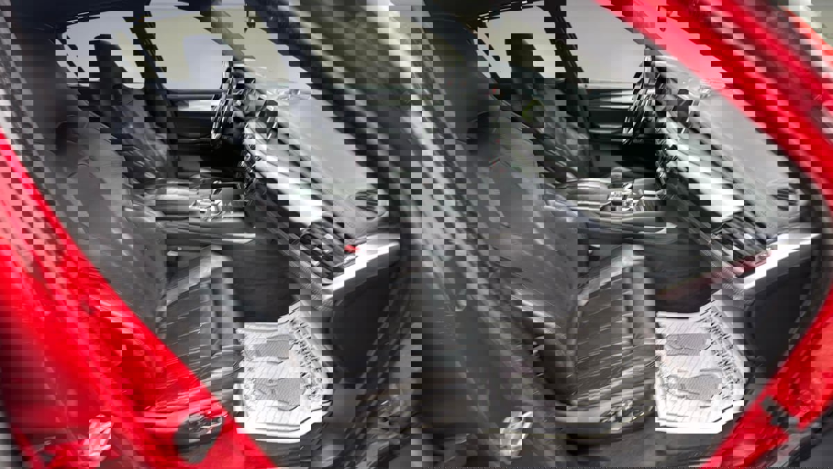 Used 2015 BMW X6 M image 13