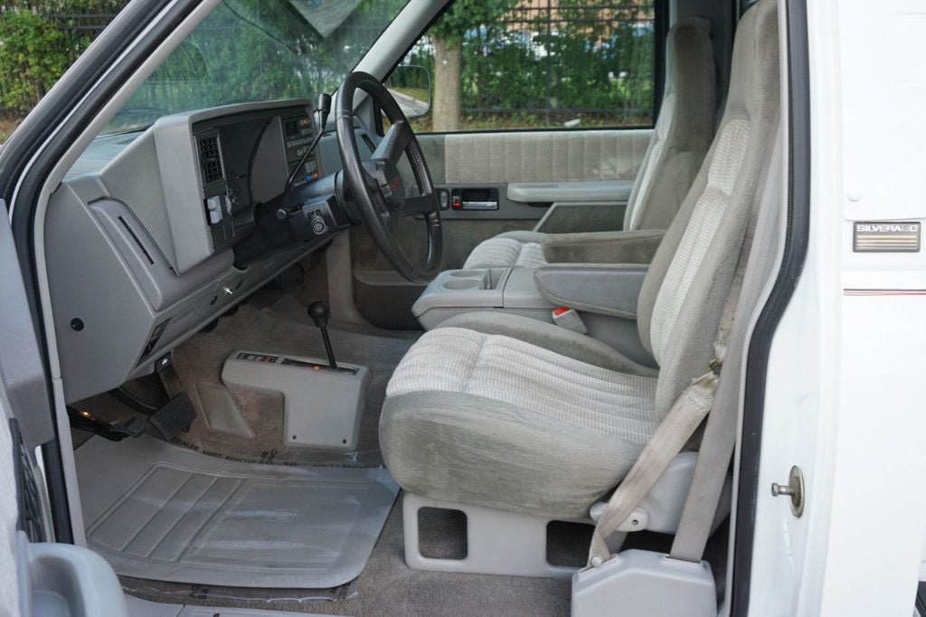 Used 1992 Chevrolet Silverado 1500 4x4 Regular Cab image 8