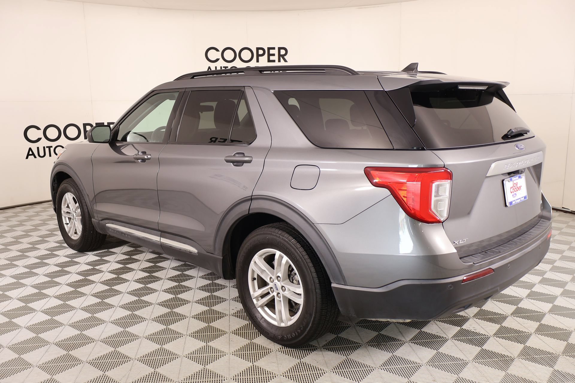 Used 2022 Ford Explorer XLT RWD image 23