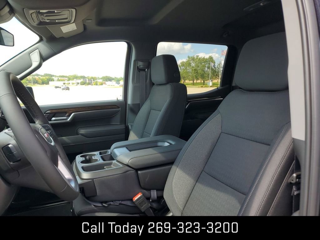 New 2025 GMC Sierra 1500 Elevation image 19