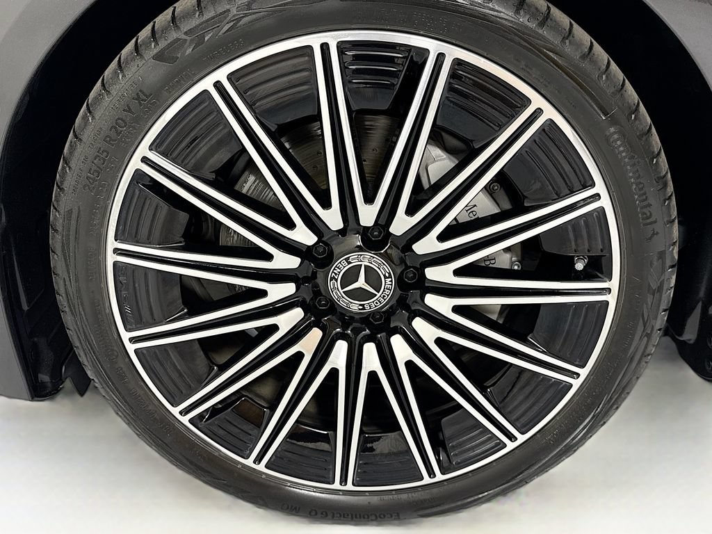 Certified 2025 Mercedes-Benz CLE 300 4MATIC Coupe image 28