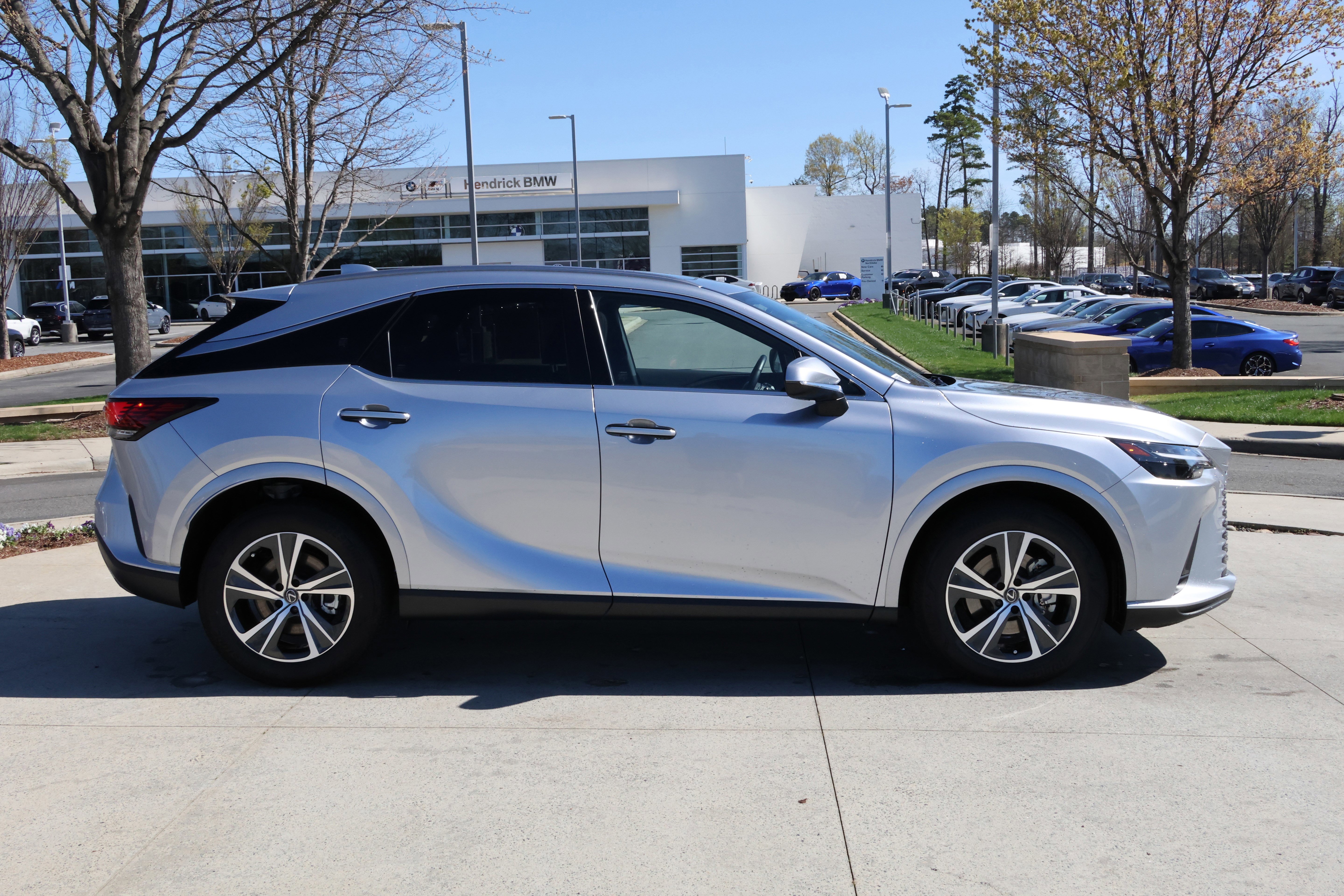 Used 2025 Lexus RX 350 Premium w/ Accessory Package (Z1) image 10