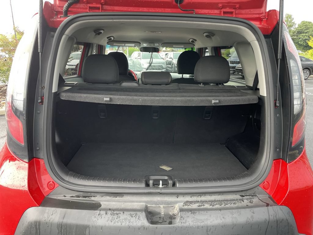 Used 2015 Kia Soul + FWD image 32