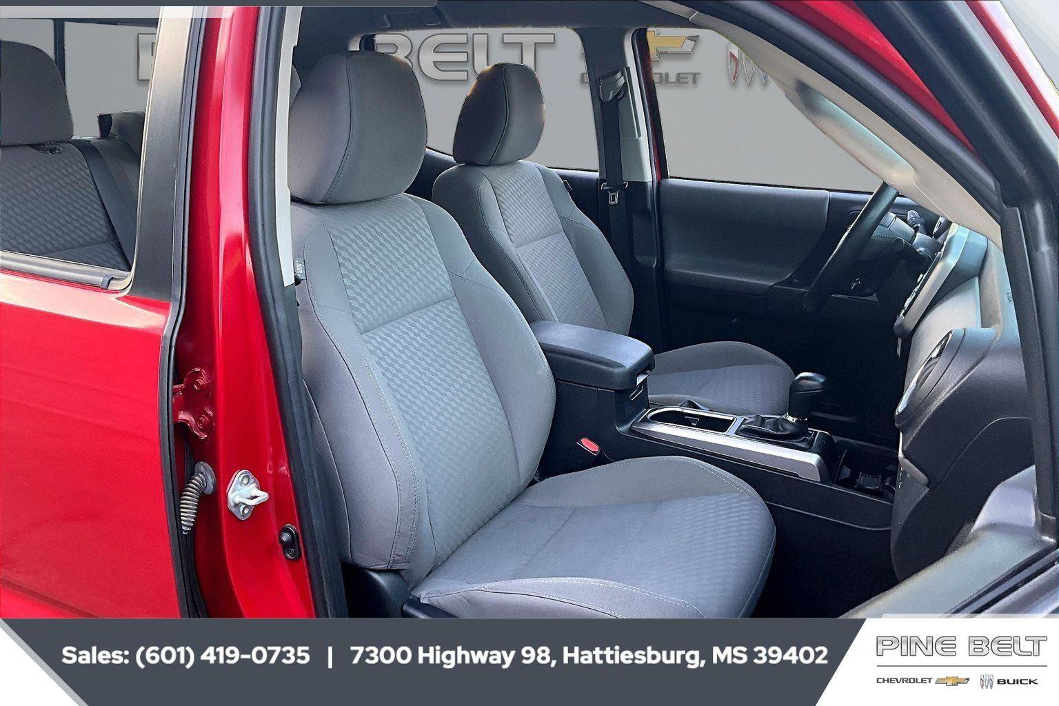 Used 2022 Toyota Tacoma SR5 RWD image 7