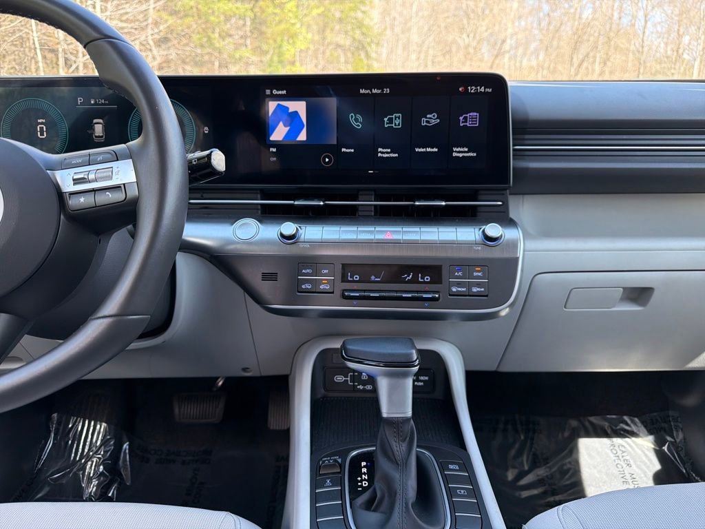 Used 2025 Hyundai Kona SEL image 22