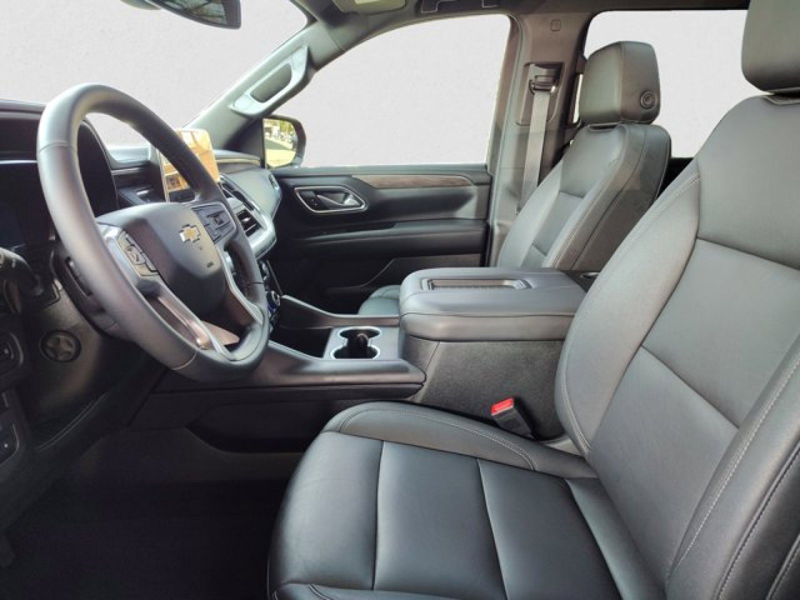 Used 2023 Chevrolet Suburban LT w/ LT Signature Package RWD image 11