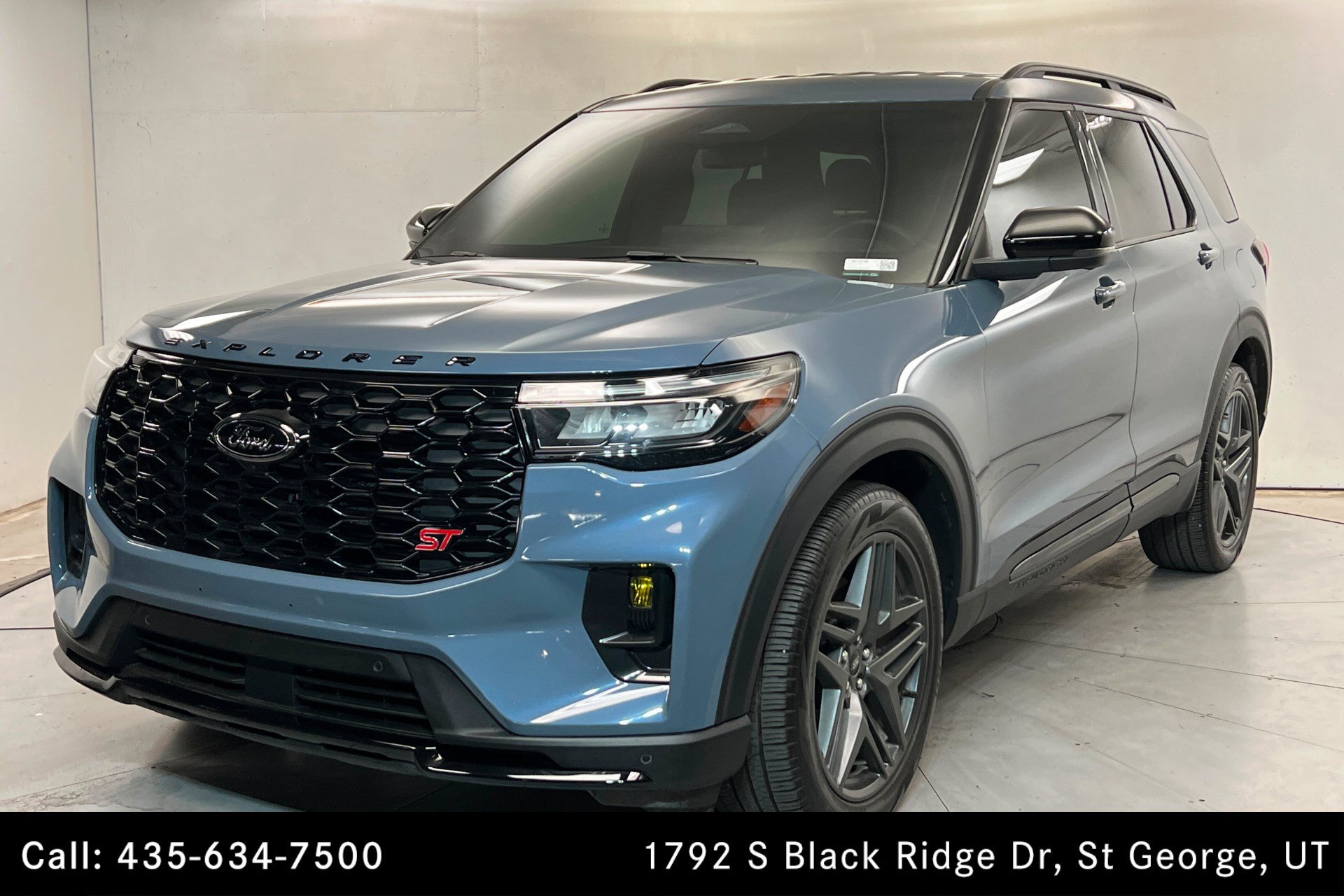 Used 2025 Ford Explorer ST AWD/4WD video 1
