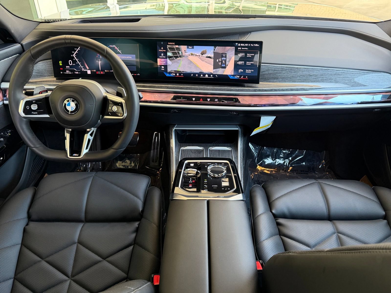 Used 2025 BMW 740i xDrive w/ Premium Package AWD/4WD image 34