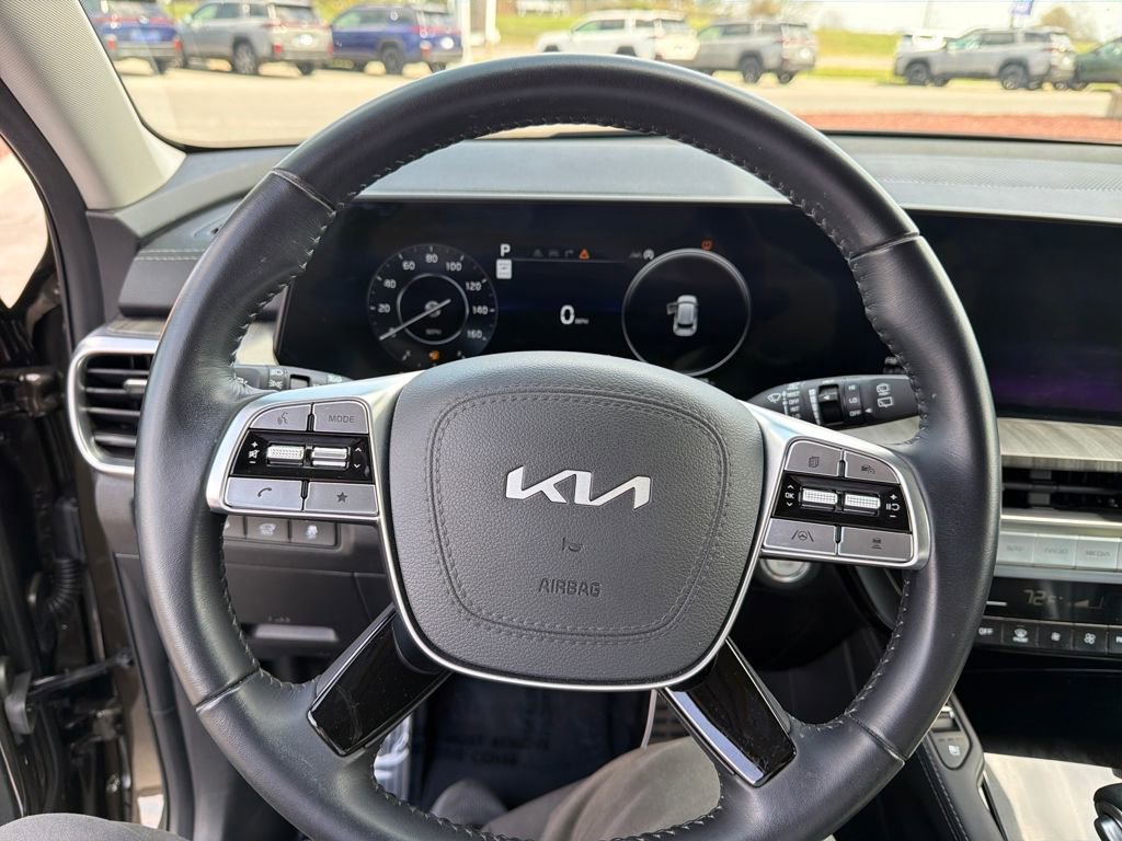 Used 2025 Kia Telluride SX FWD image 19