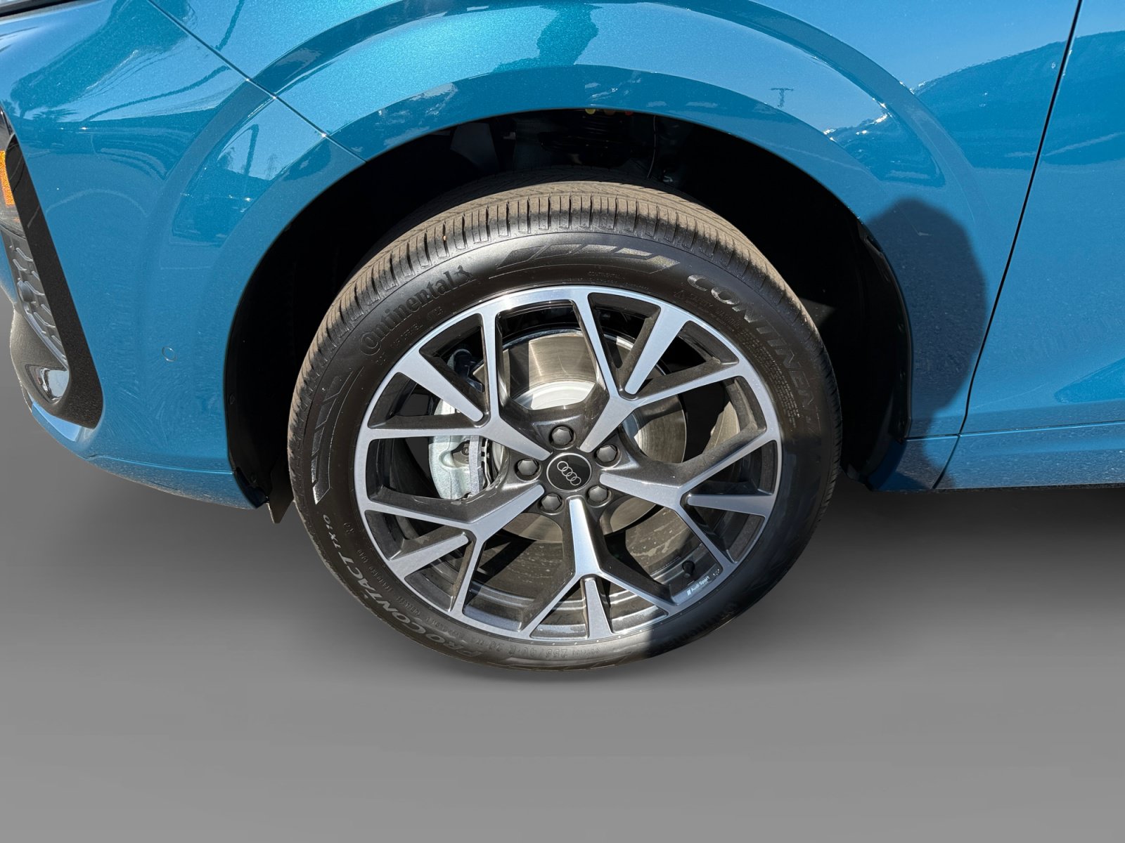 New 2026 Audi Q3 quattro 2.0T AWD/4WD image 9