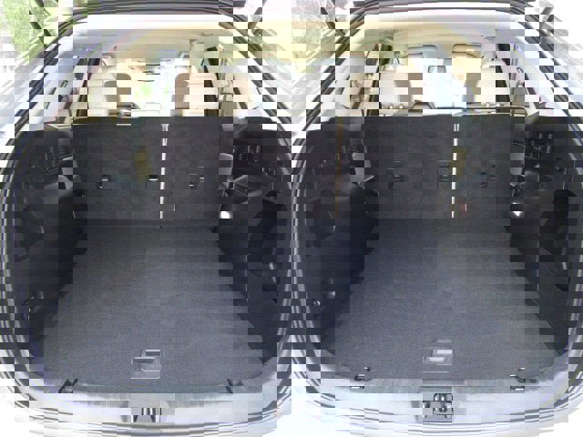 Used 2024 Ford Edge SEL image 8