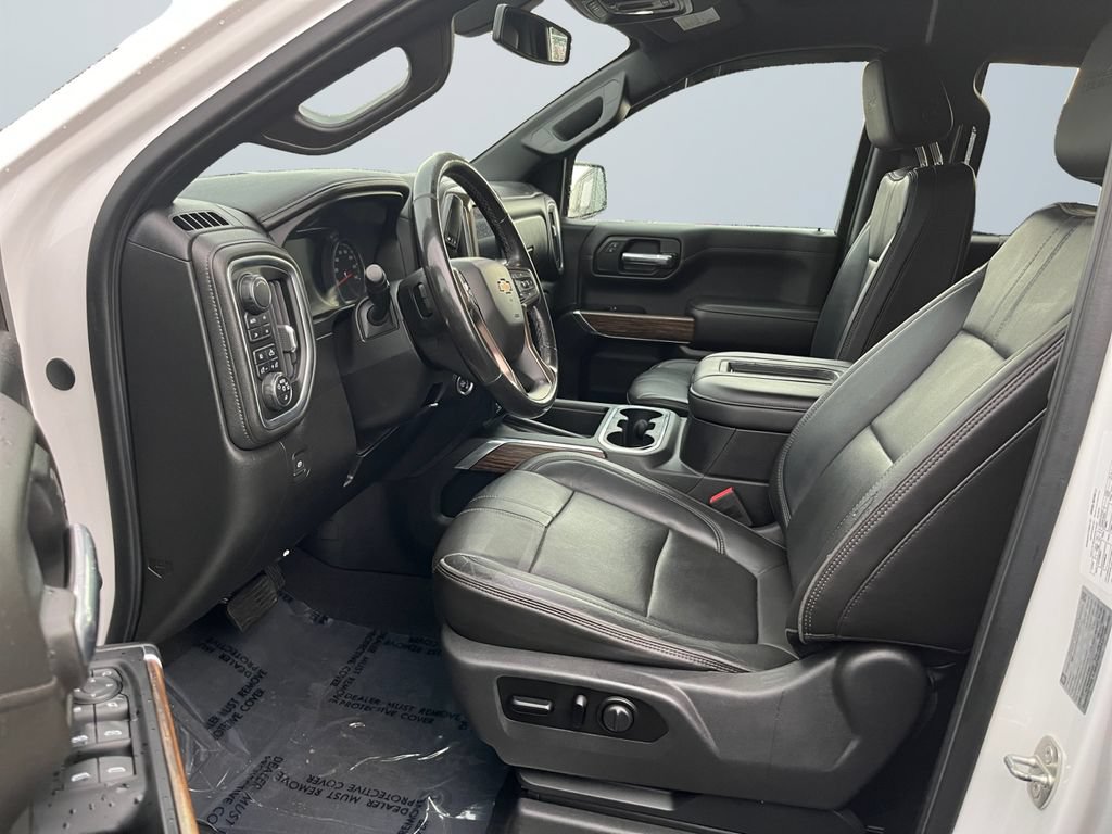 Used 2019 Chevrolet Silverado 1500 High Country w/ Z71 Off-Road Package AWD/4WD image 9