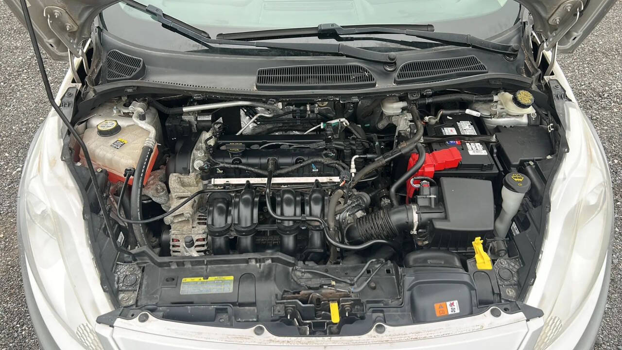 Used 2011 Ford Fiesta SE w/ 201A Rapid Spec Order Code FWD image 15